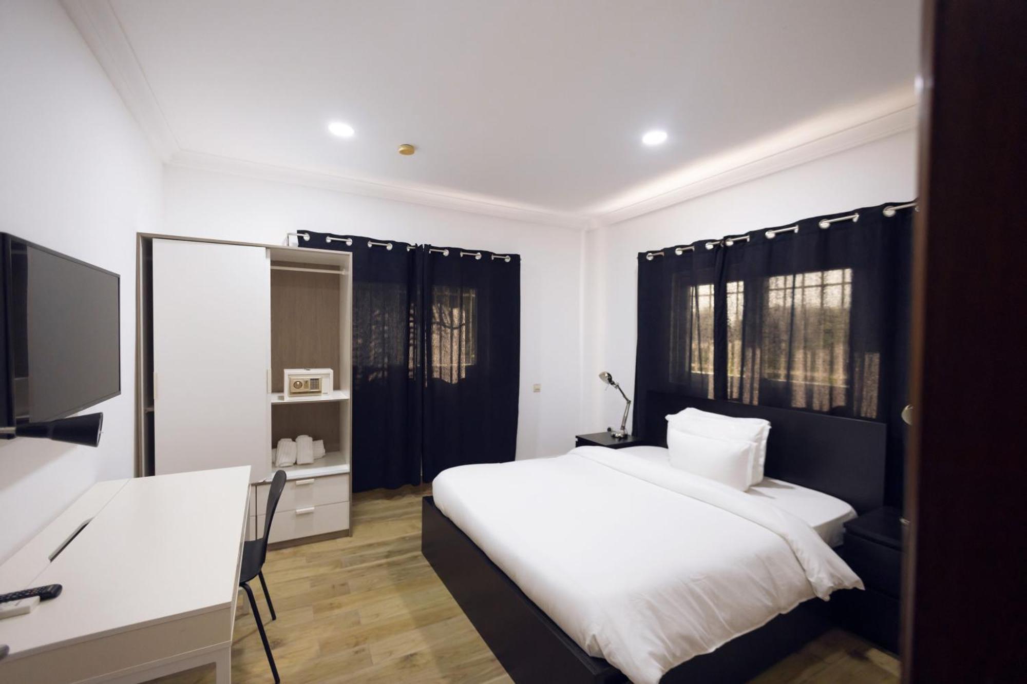 Bragha Apartments And Hotel Sekondi-Takoradi 外观 照片